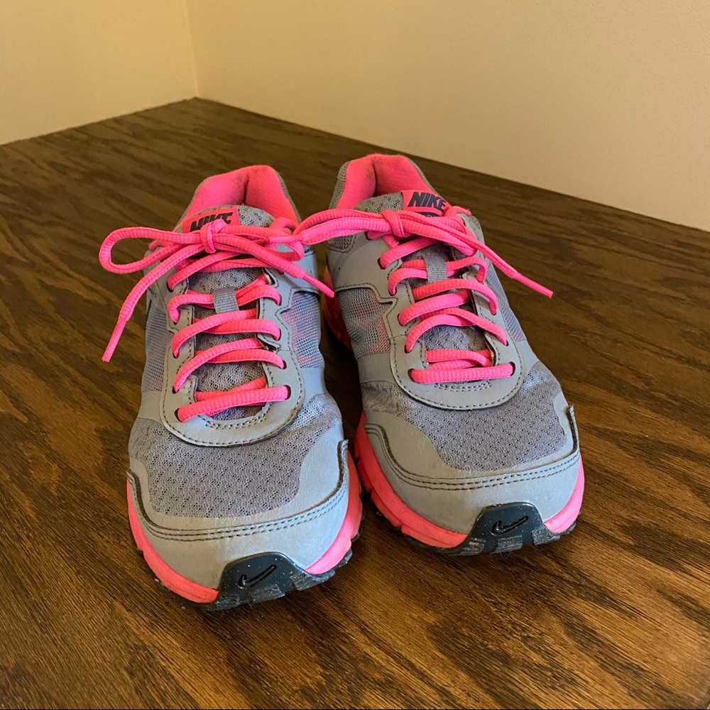 Nike Air Relentless 4 Pink + Grey size 7.5